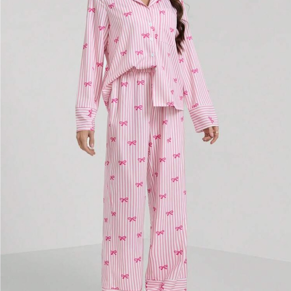 SHEIN Pink Striped Bow Print Pajama Set